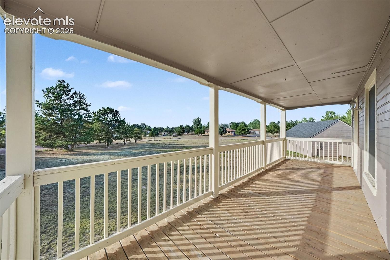 Listing photo 3 for 1275 Berglind Road