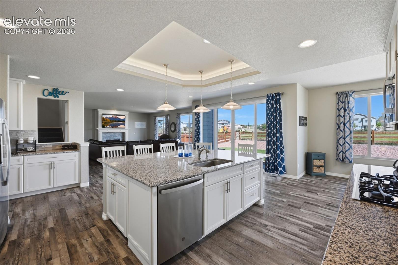 Listing photo 2 for 12810 Windingwalk Drive