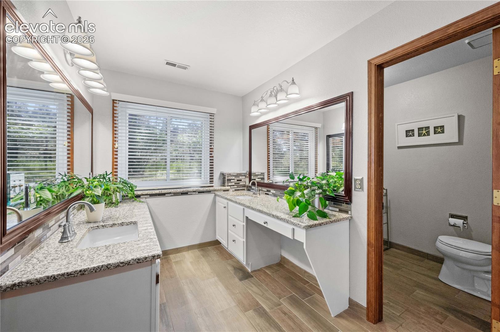 Listing photo 26 for 17815 Saddlewood Road
