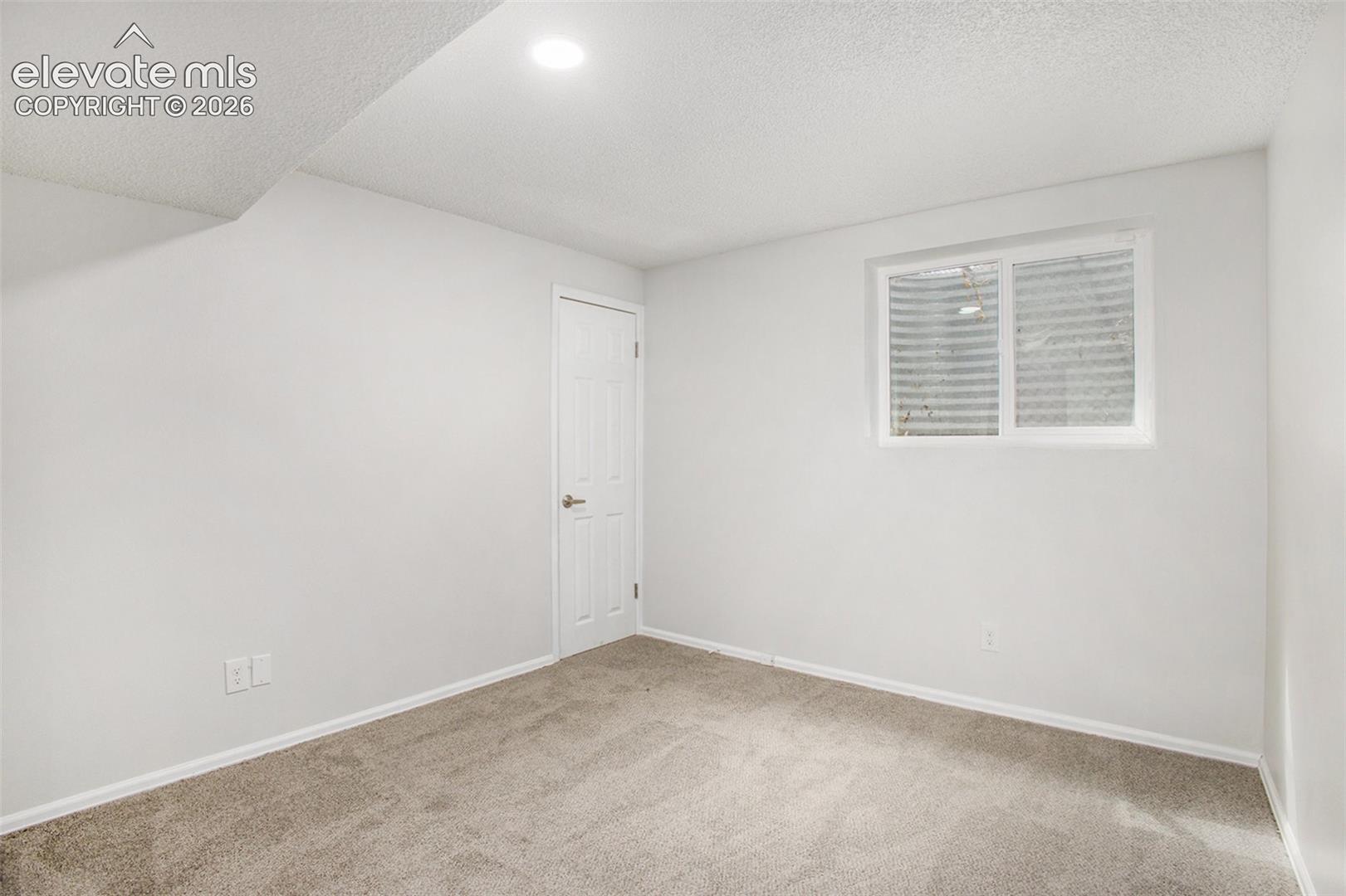 Listing photo 16 for 4087 London Lane