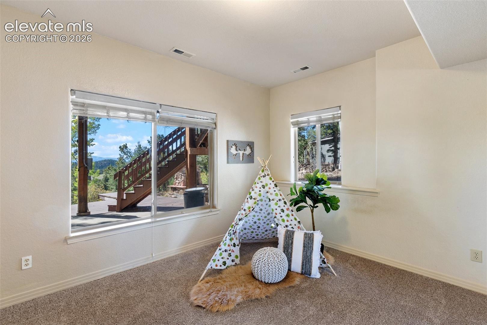 Listing photo 31 for 516 Saguache Drive