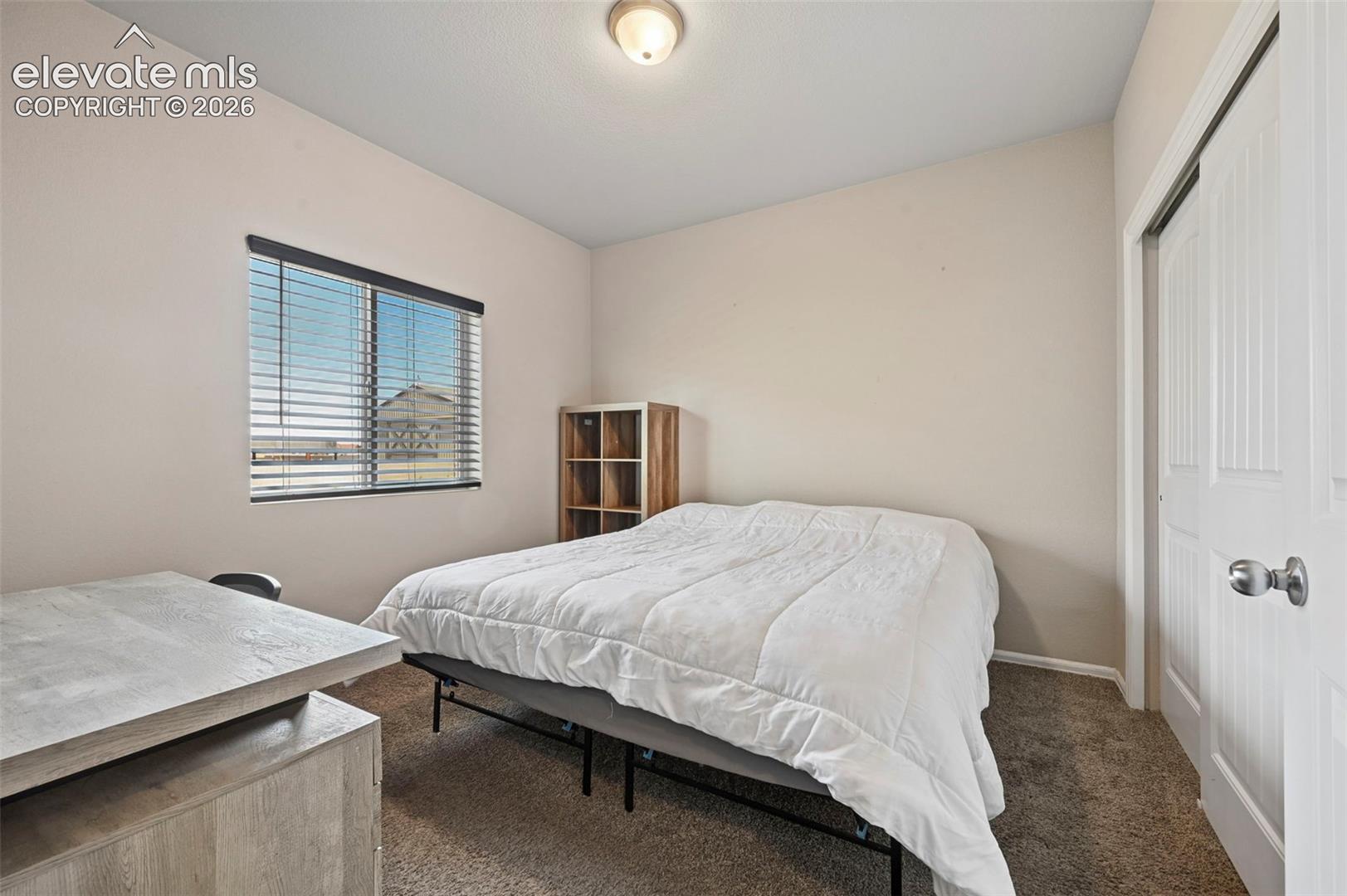 Listing photo 21 for 1114 E Laramie Avenue
