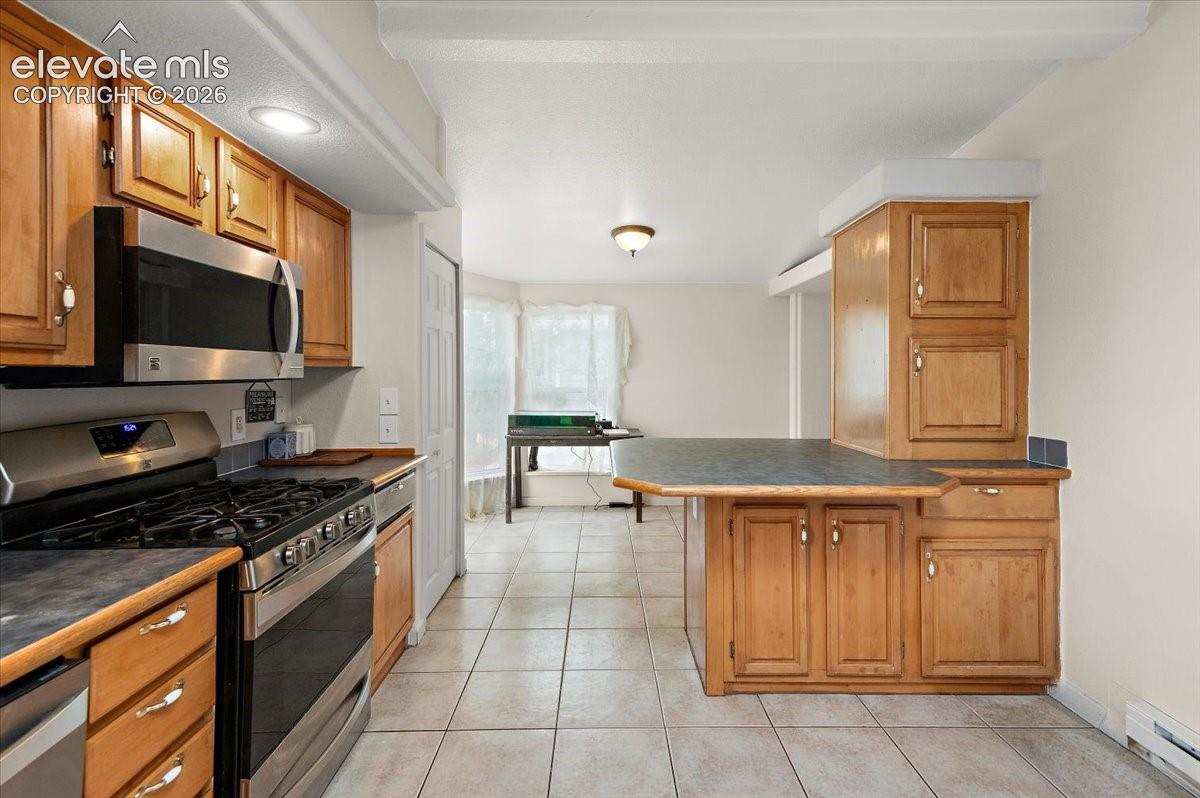 Listing photo 6 for 544 N Raymont Drive