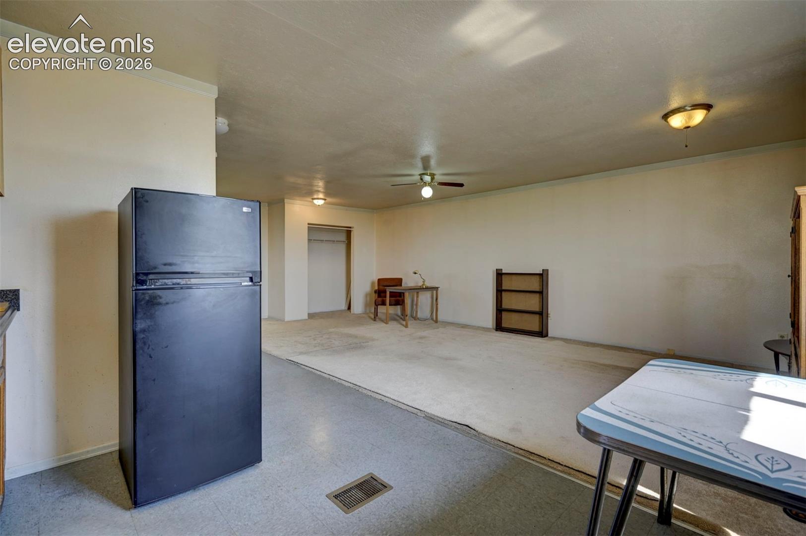 Listing photo 20 for 4125 Log Road