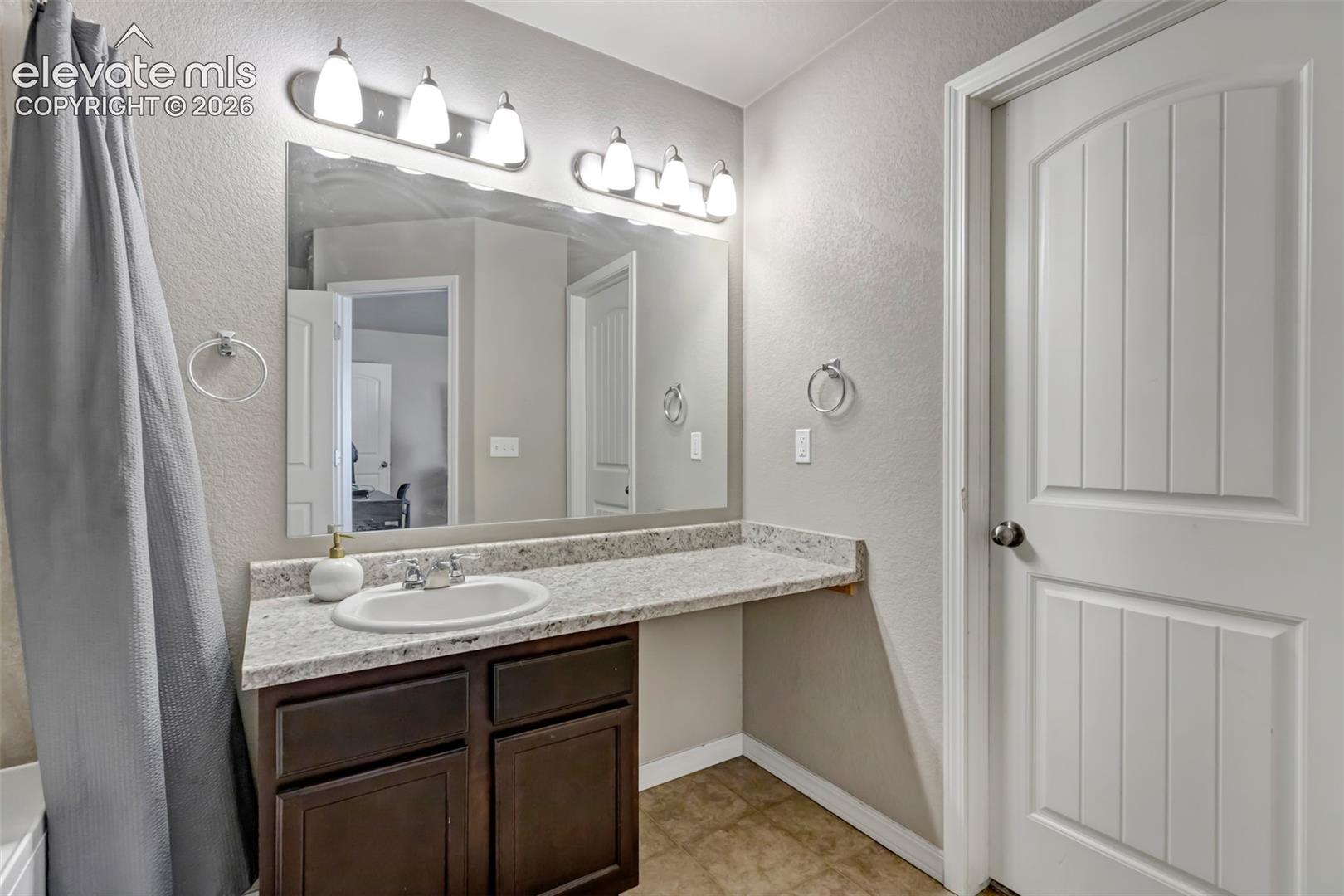 Listing photo 22 for 7548 Benecia Drive