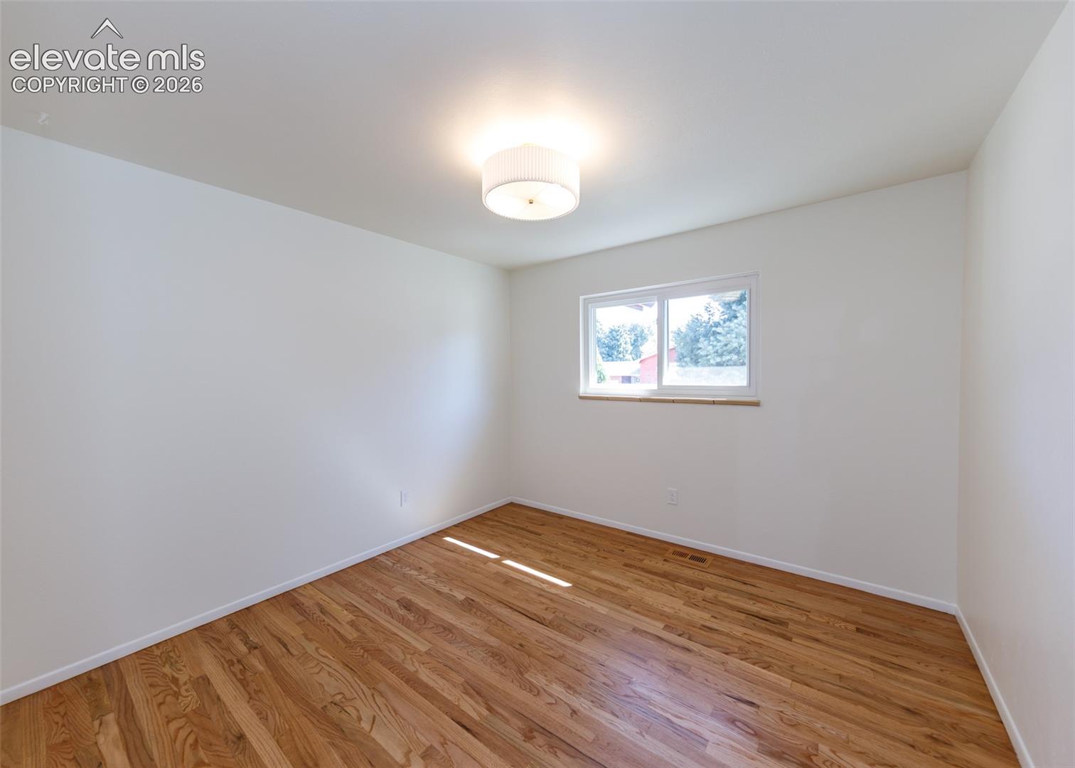 Listing photo 26 for 418 Eudora Street