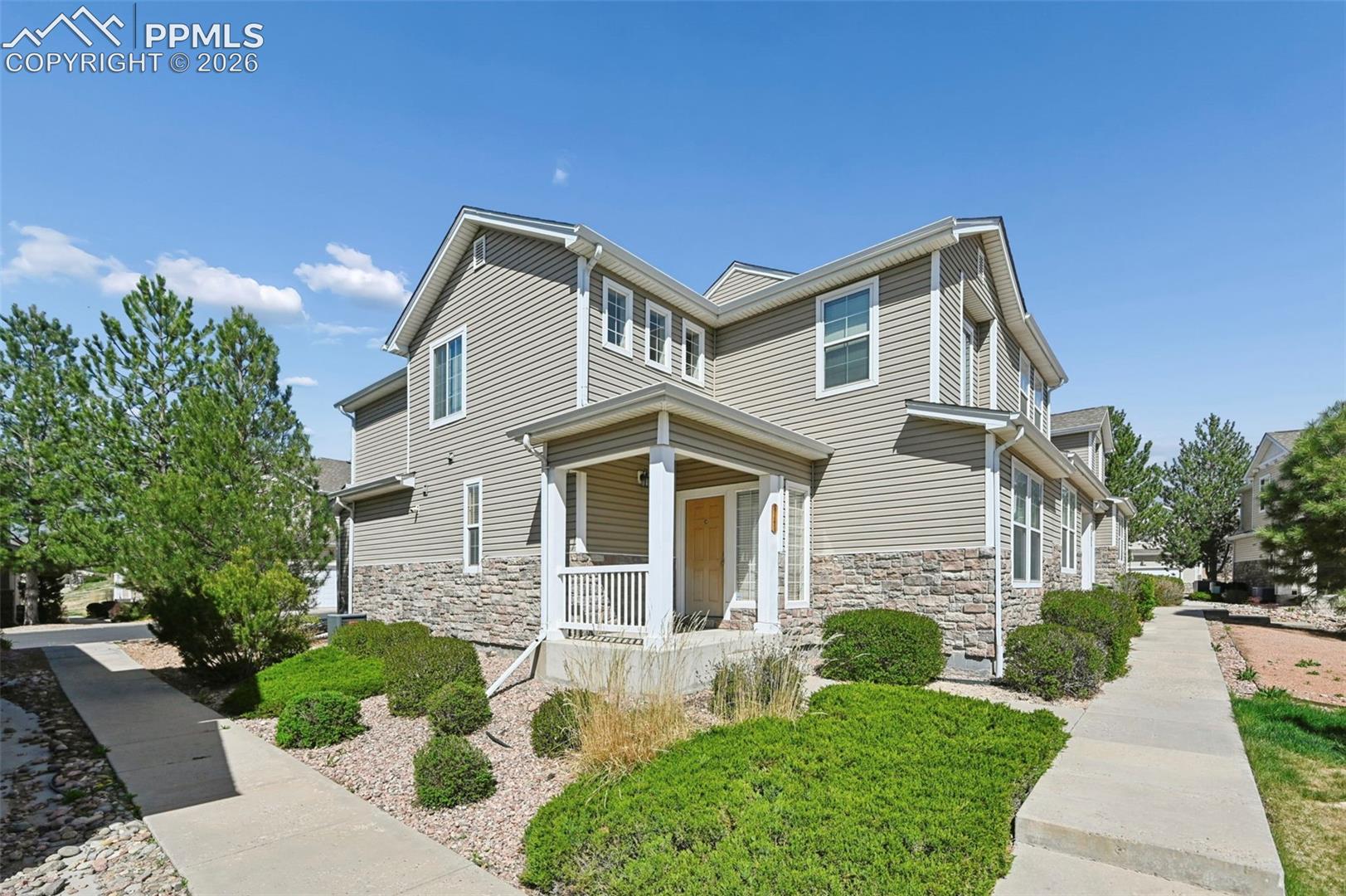 Listing photo 2 for 8141 Snow Bowl Heights