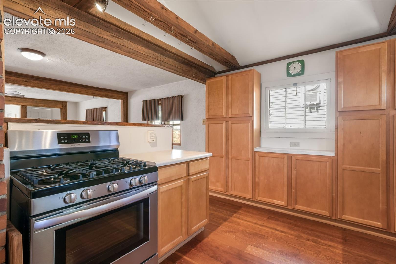 Listing photo 12 for 3326 W Kiowa Street