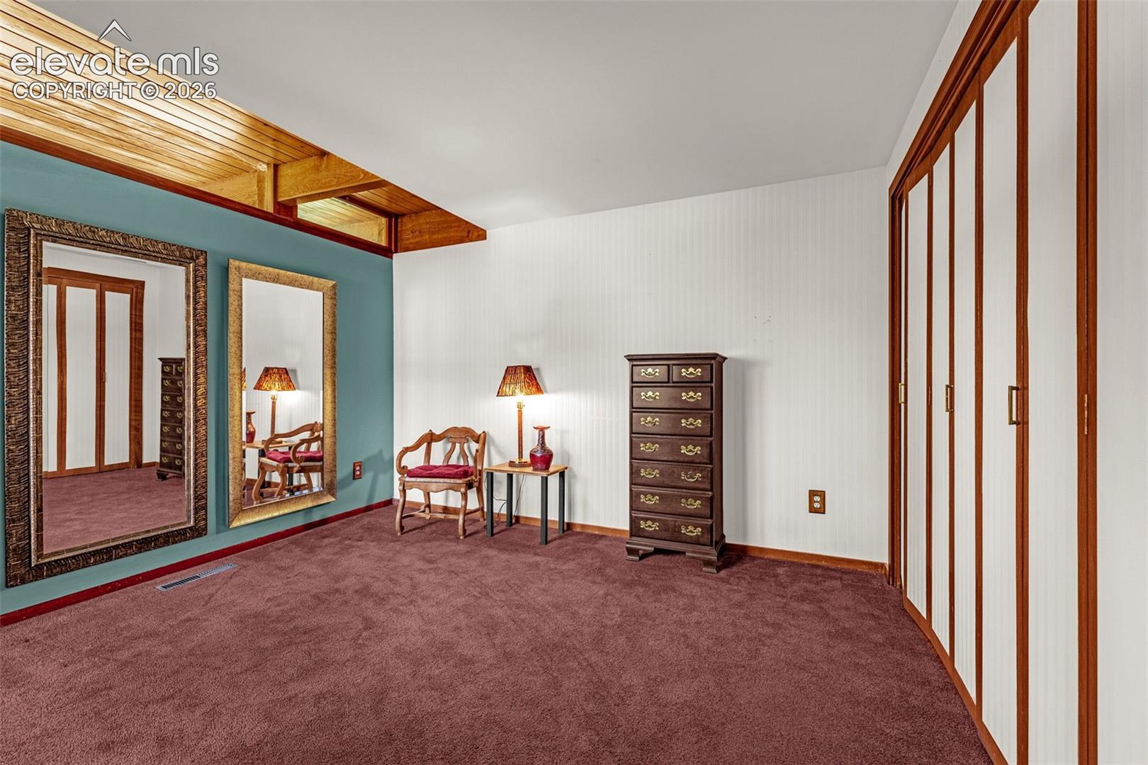 Listing photo 36 for 1210 E High Point Lane