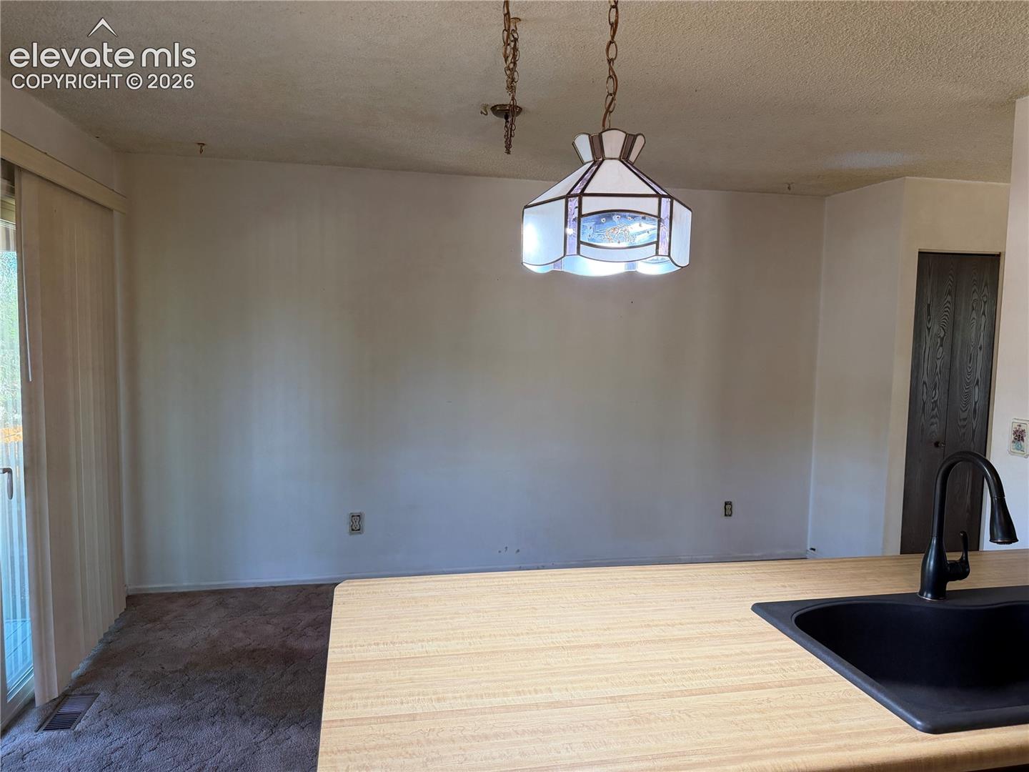 Listing photo 4 for 2548 Prescott Circle