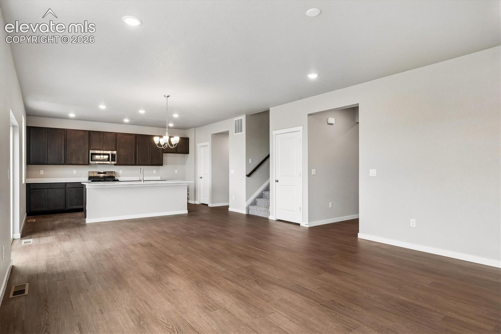Listing photo 4 for 9708 Blaurock Drive