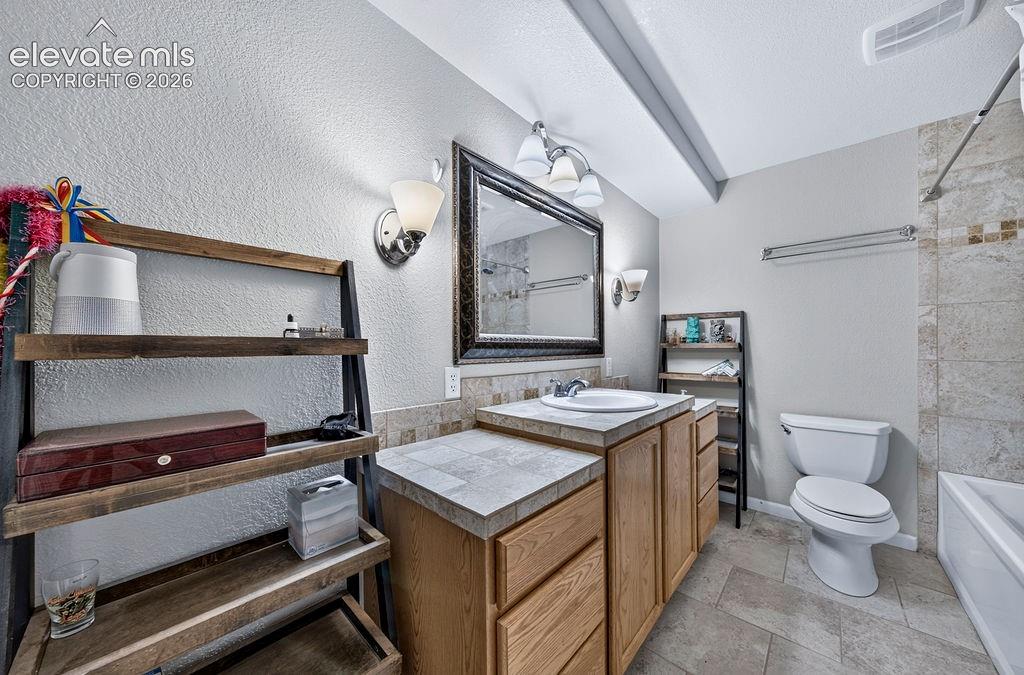Listing photo 43 for 7239 Gardenstone Drive