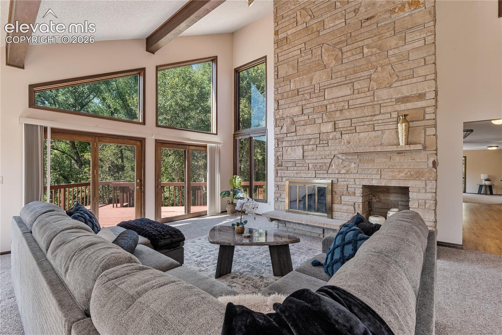 Listing photo 2 for 222 Clio Avenue