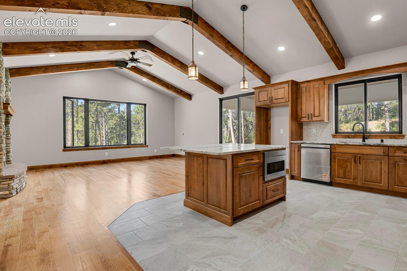 Listing photo 8 for 19020 Burnt Leaf Way