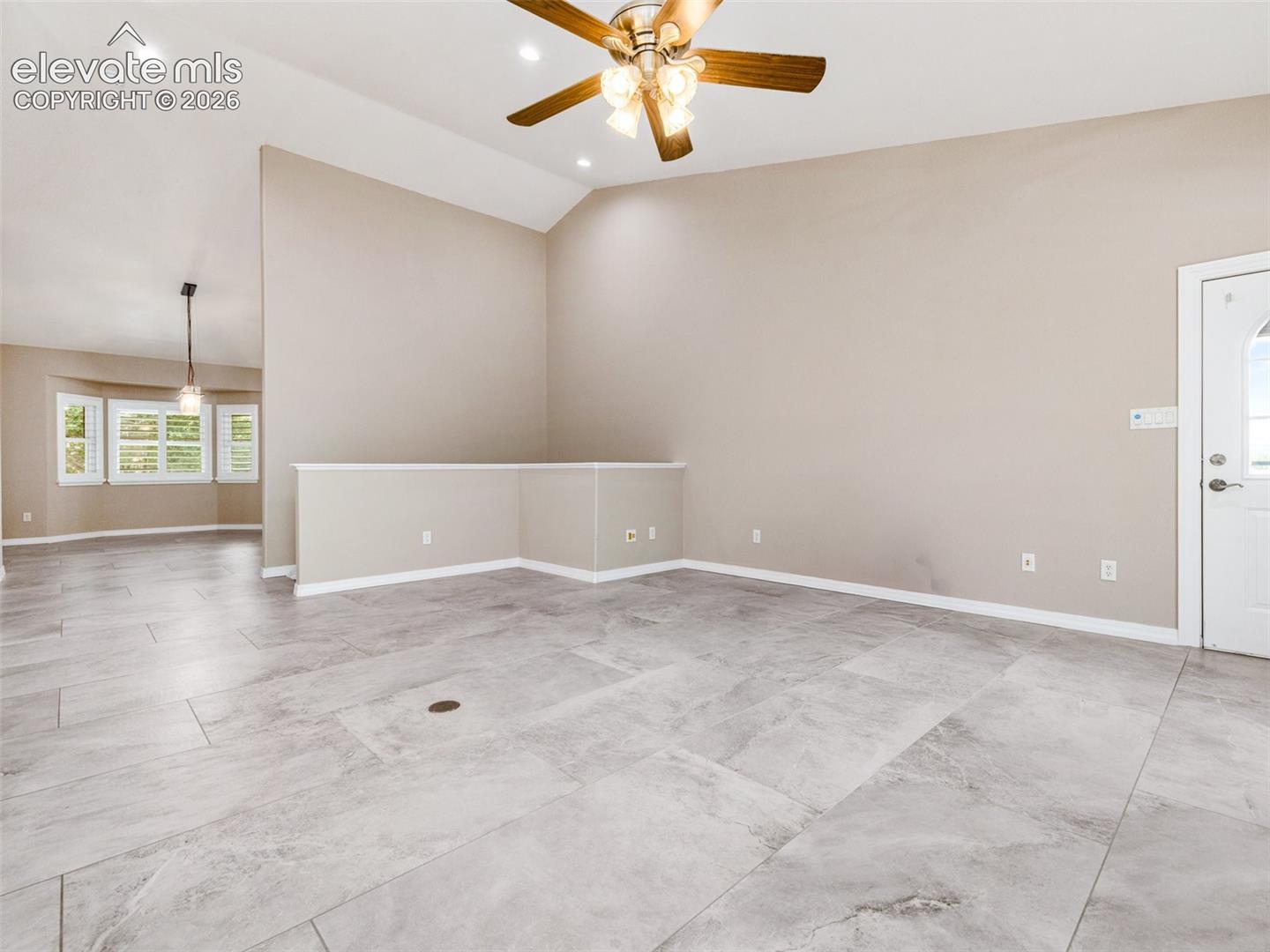 Listing photo 14 for 10 Erica Court