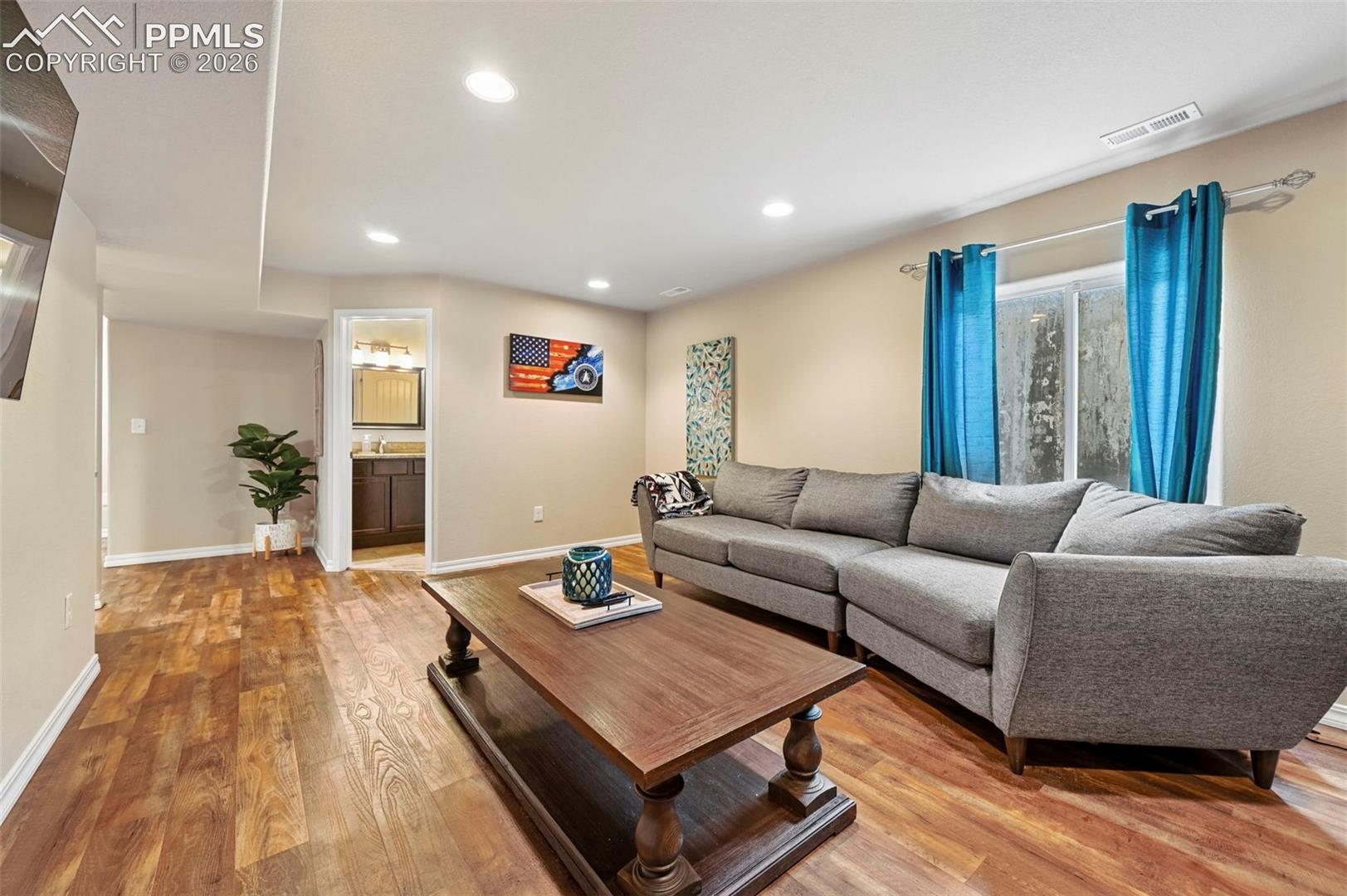 Listing photo 32 for 8742 Windy Plains Court