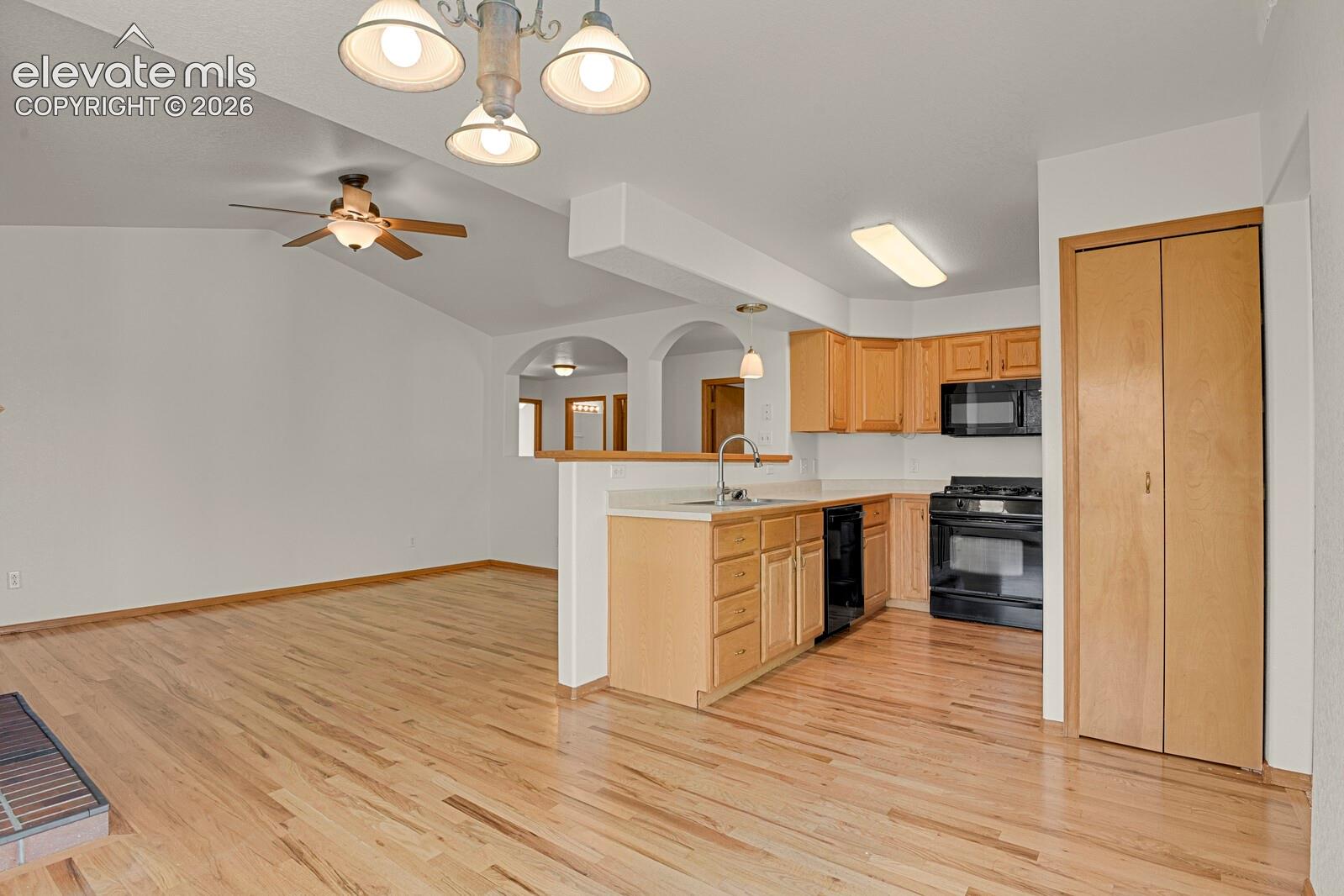 Listing photo 10 for 6625 Quarter Circle Road