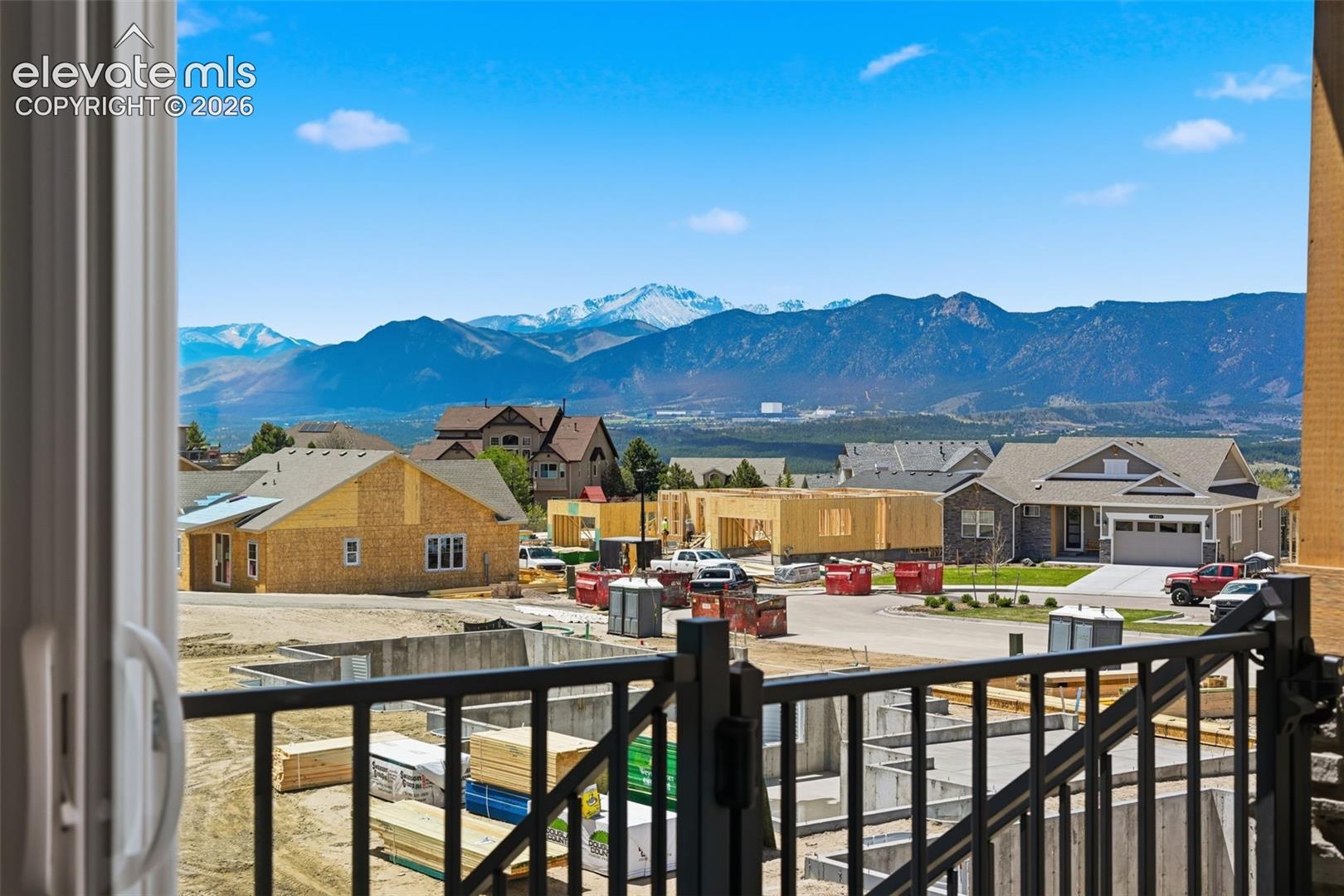Listing photo 38 for 16300 Monument Rock Court