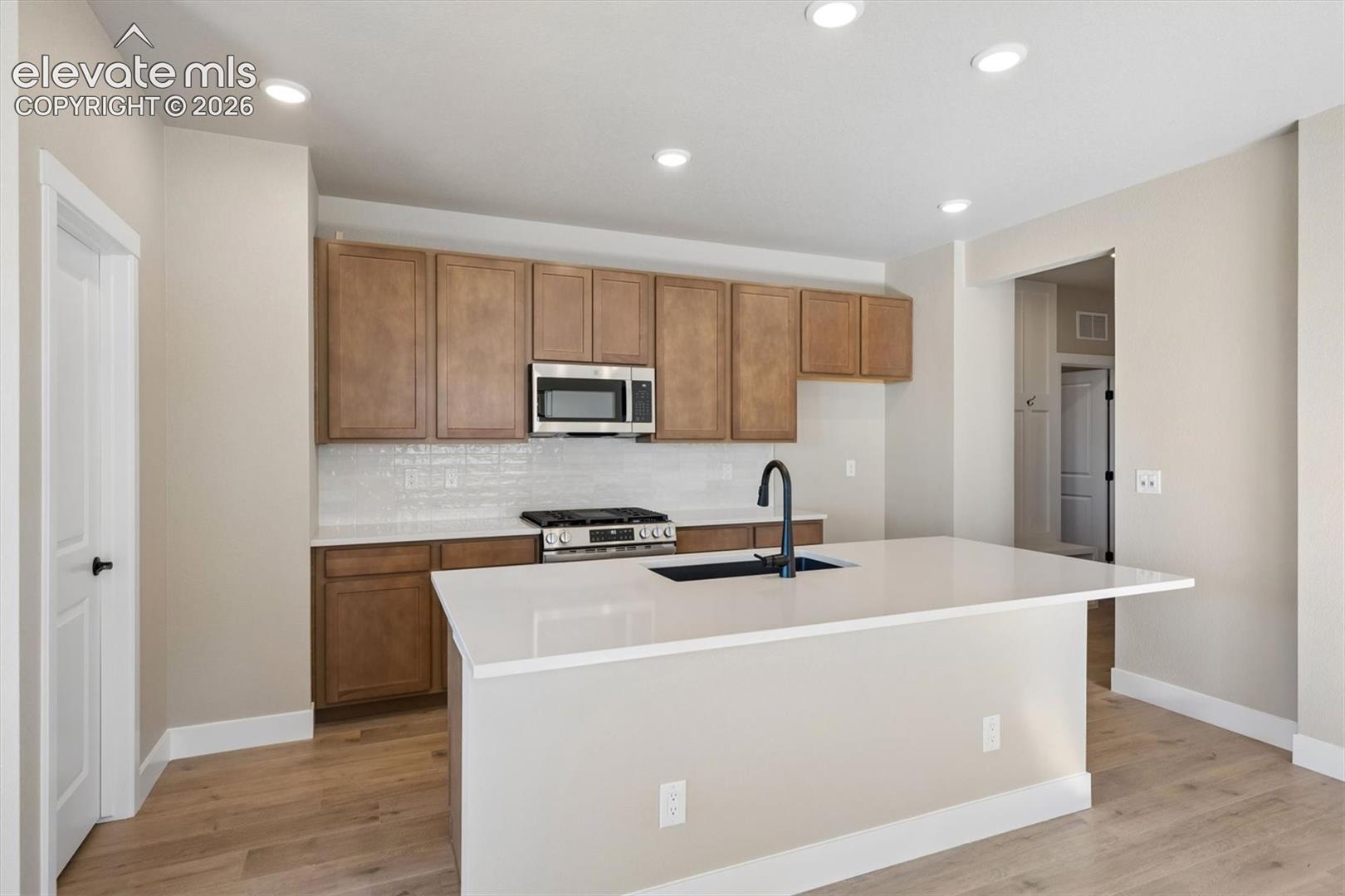 Listing photo 8 for 5440 Triple Tree Street