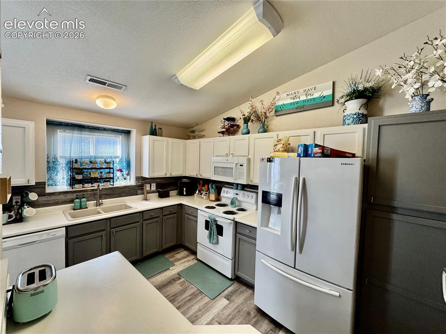 3748 Riviera Grove, photo 6