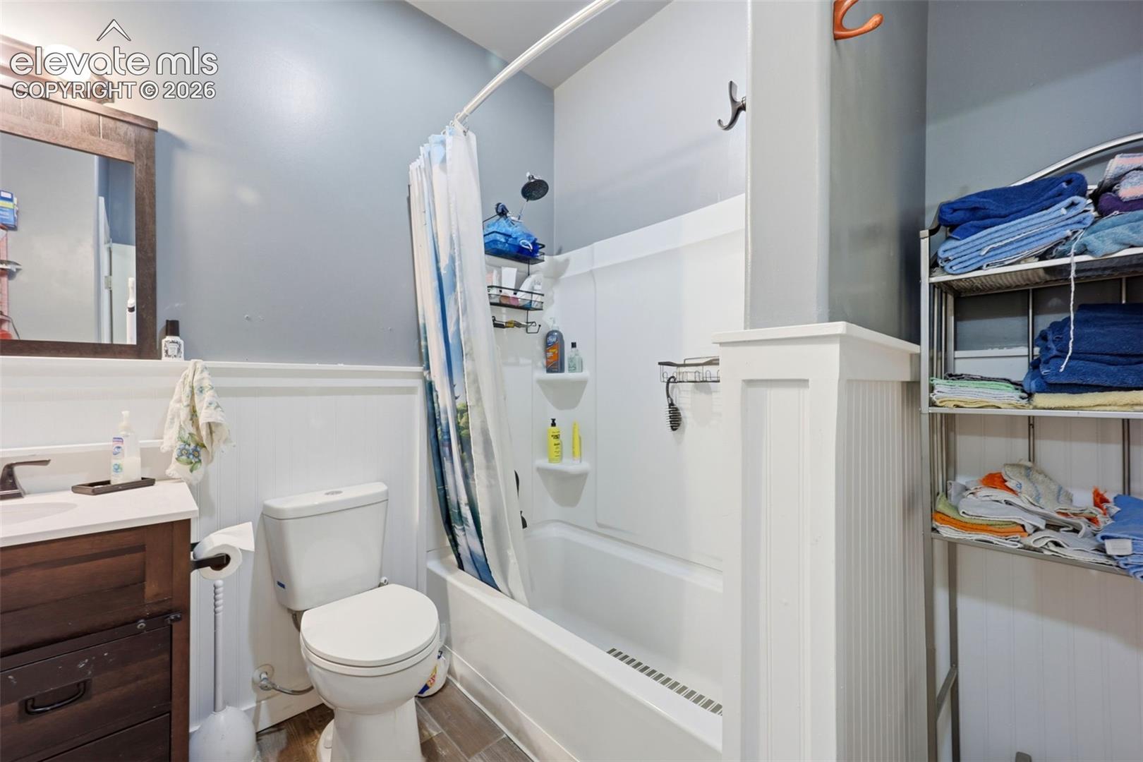 Listing photo 16 for 1286 N Ladonia Drive