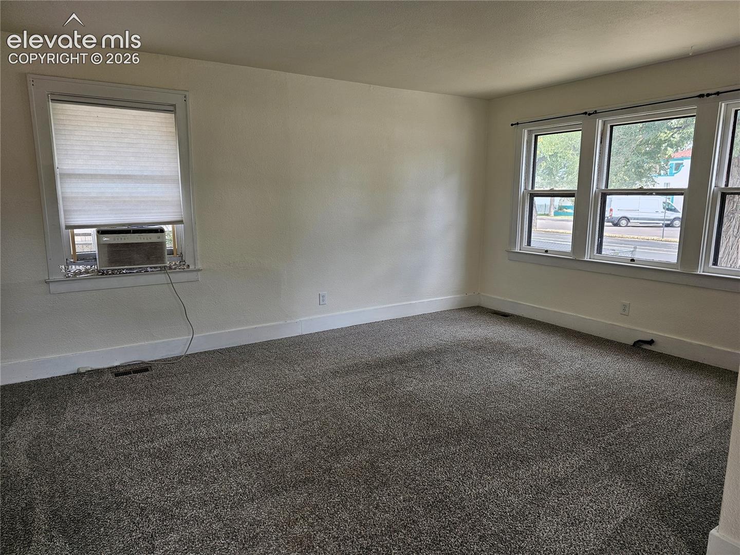 626 Prospect Lake Drive, photo 3