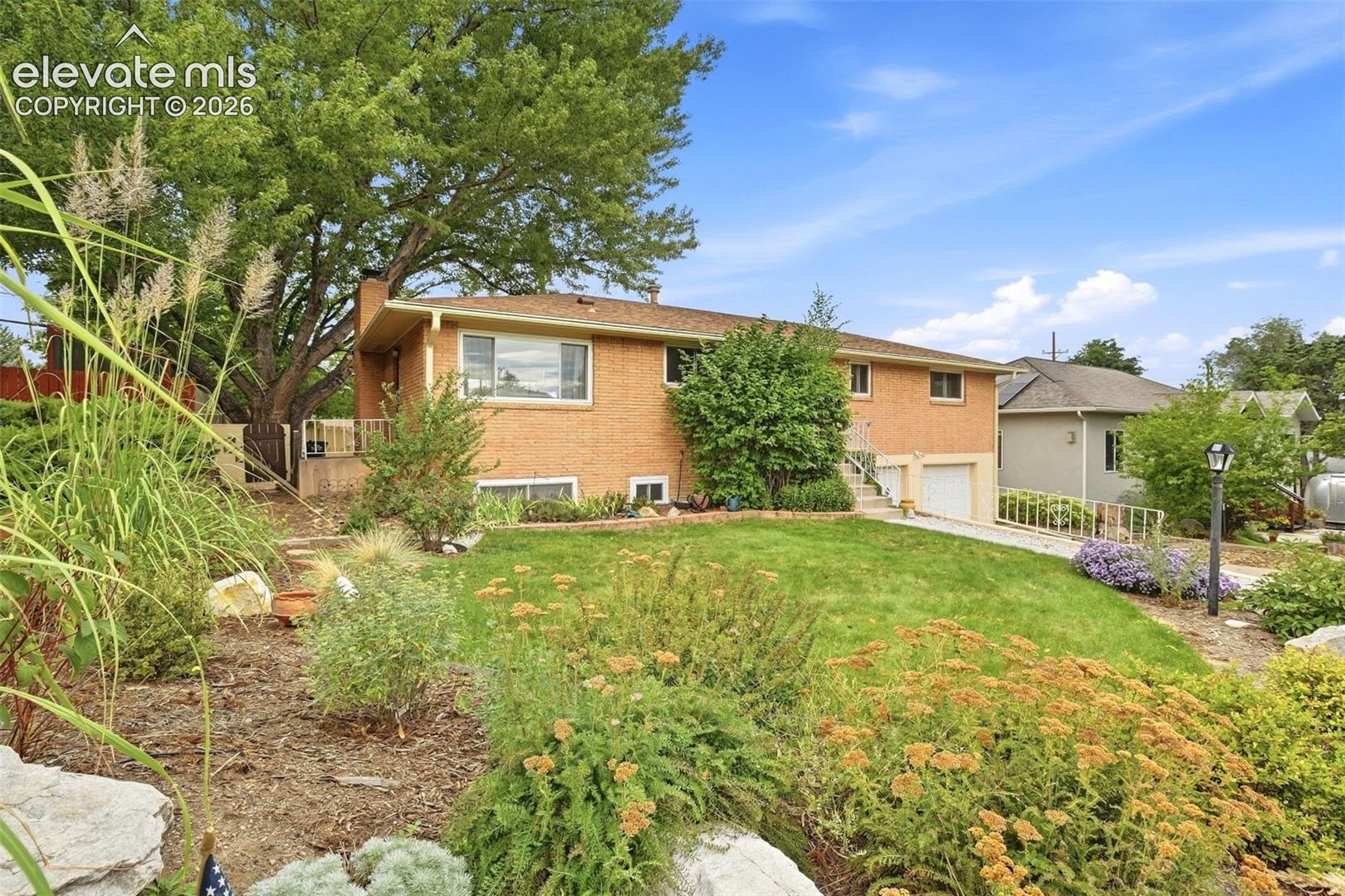 Listing photo 38 for 1442 Bellaire Drive
