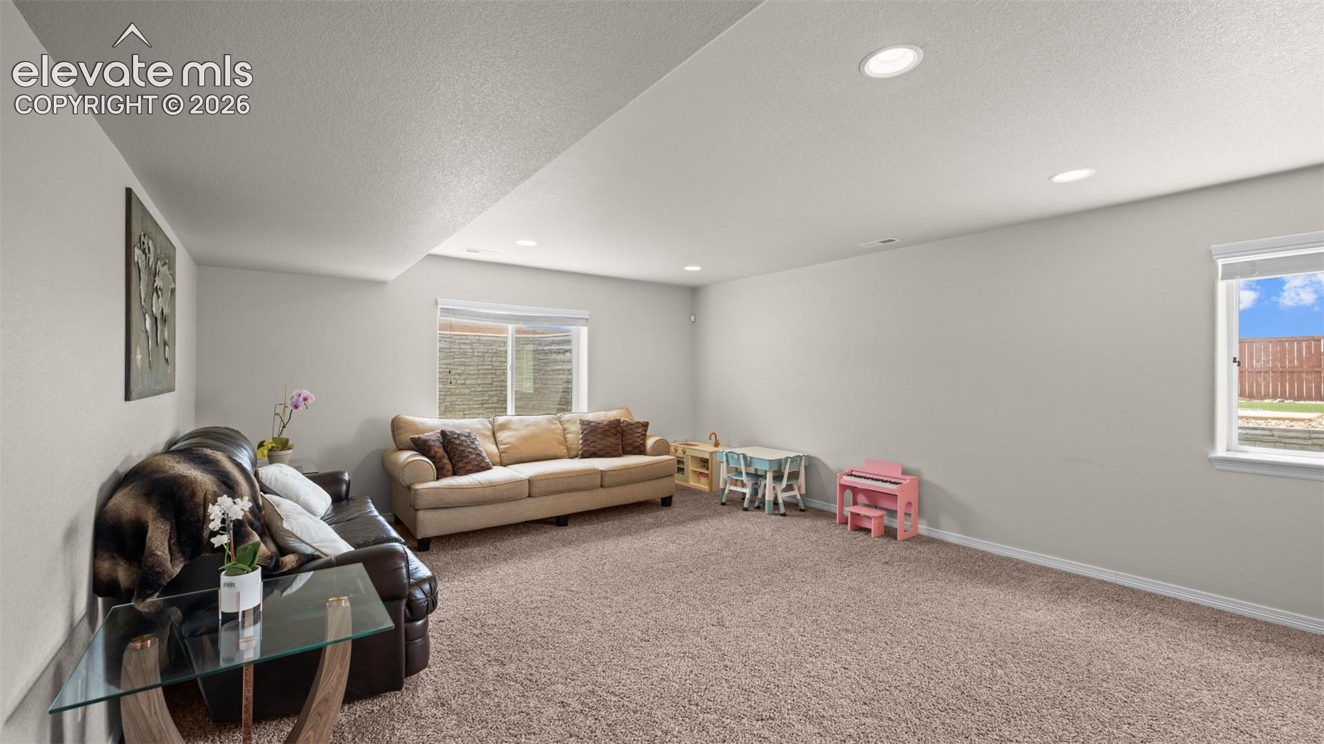 Listing photo 29 for 9420 Beryl Drive
