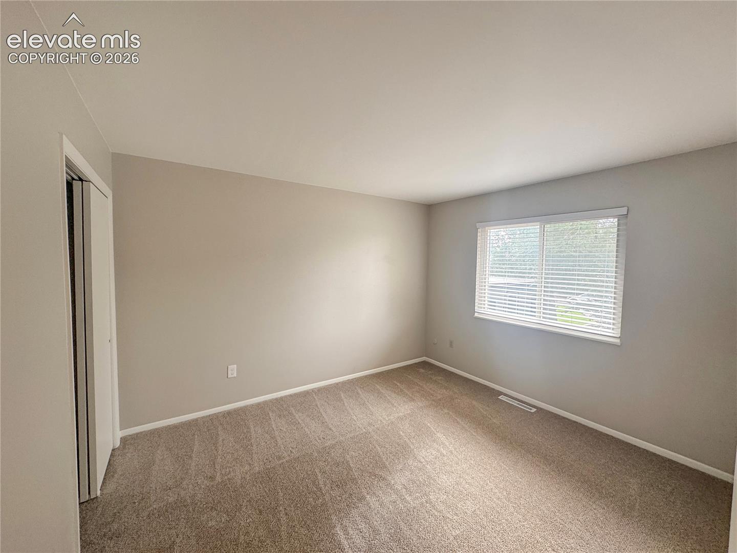 Listing photo 17 for 6074 Del Rey Drive