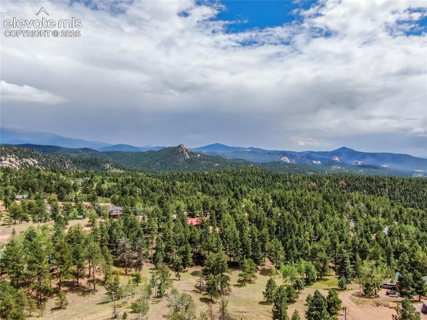 Listing photo 7 for 1427 N Mountain Estates Road
