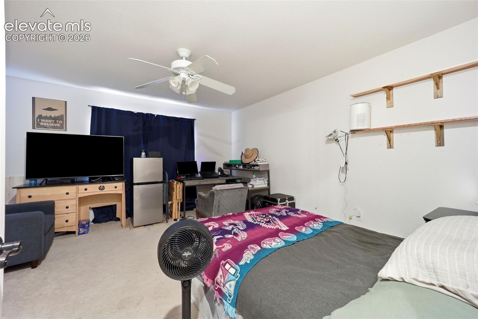 Listing photo 21 for 1286 N Ladonia Drive