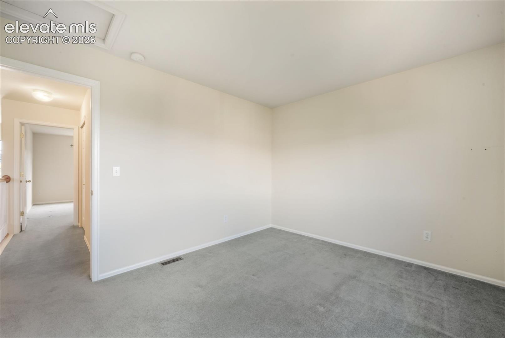 Listing photo 40 for 324 Fox Run Circle