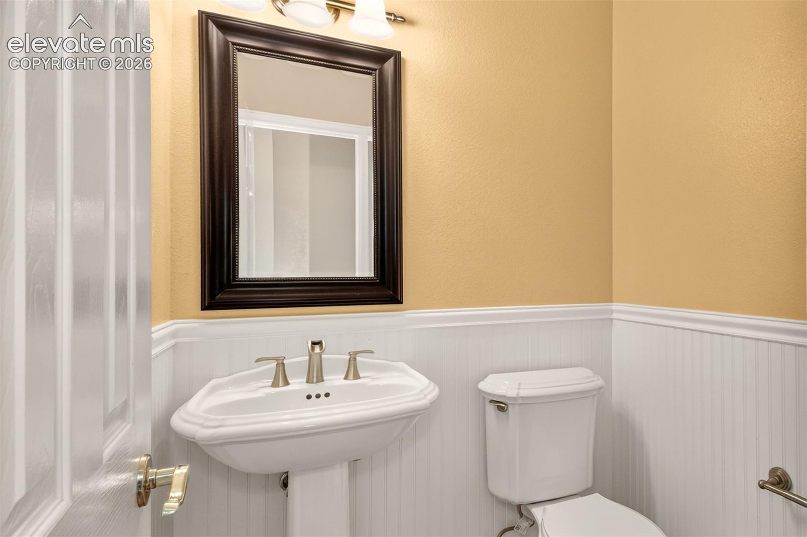 Listing photo 23 for 387 Fox Run Circle