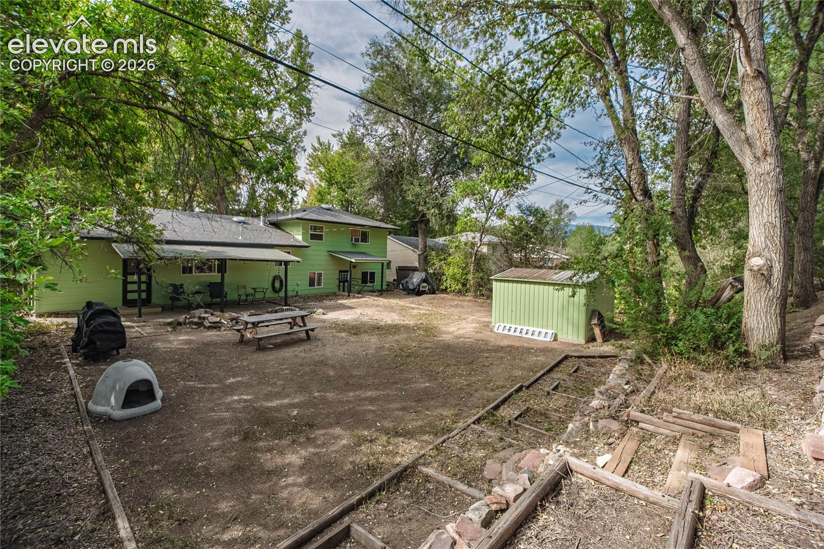 Listing photo 34 for 2512 E La Salle Street