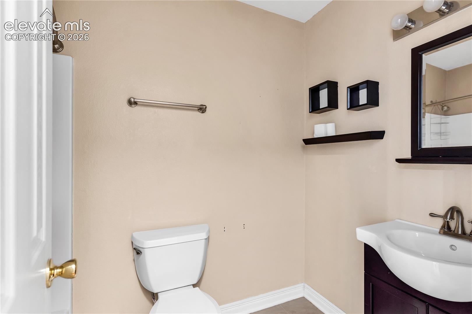 Listing photo 12 for 508 S Bayfield Avenue