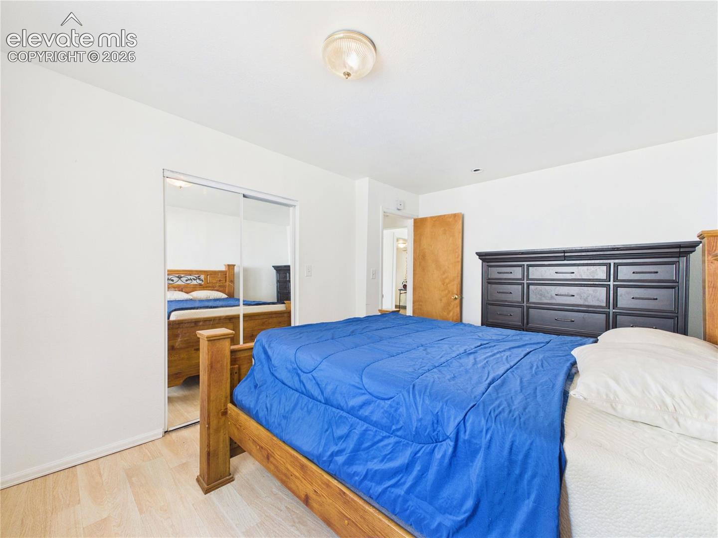 Listing photo 16 for 2805 E 16th Street