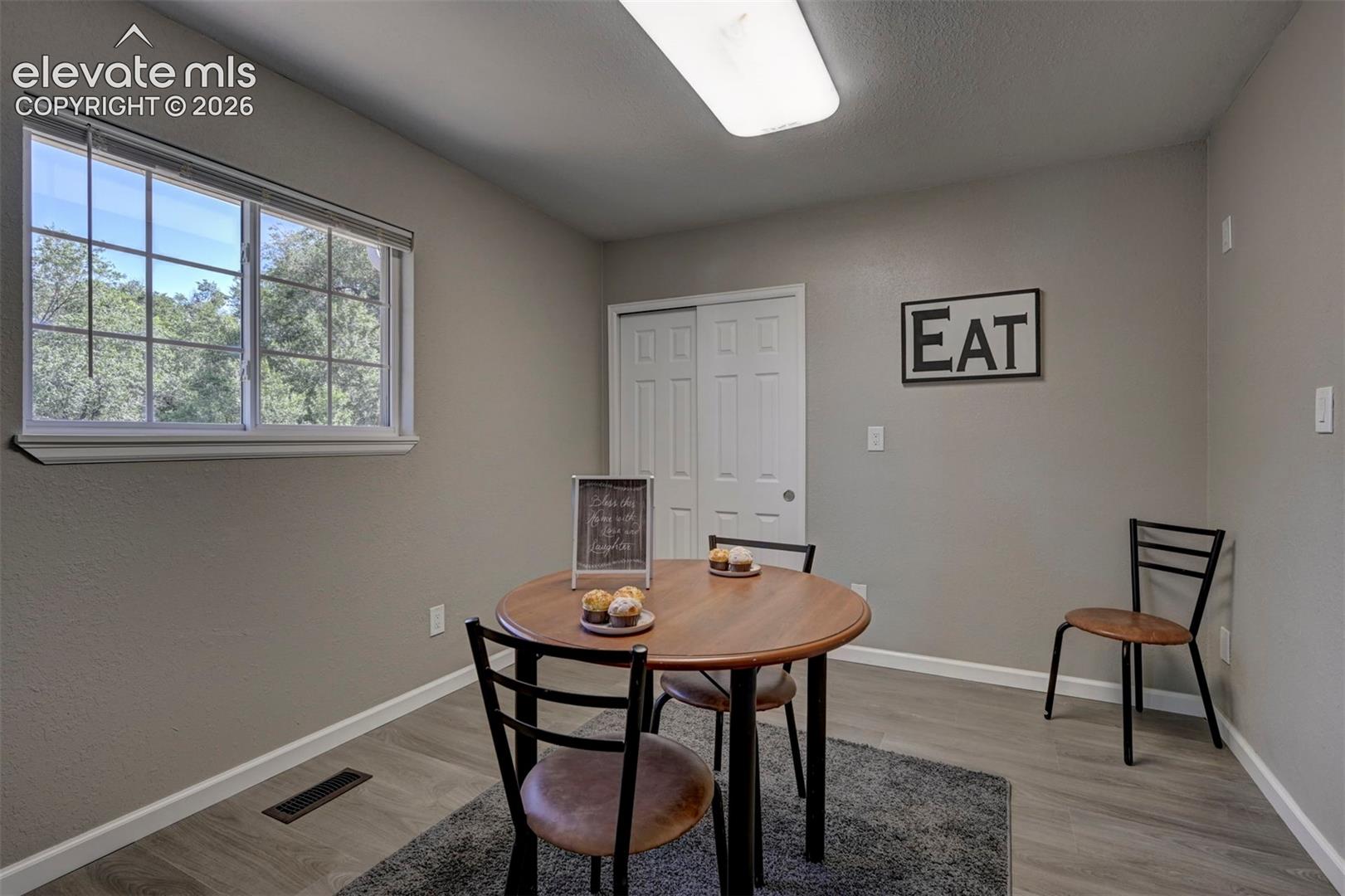Listing photo 24 for 7443 Franconia Drive