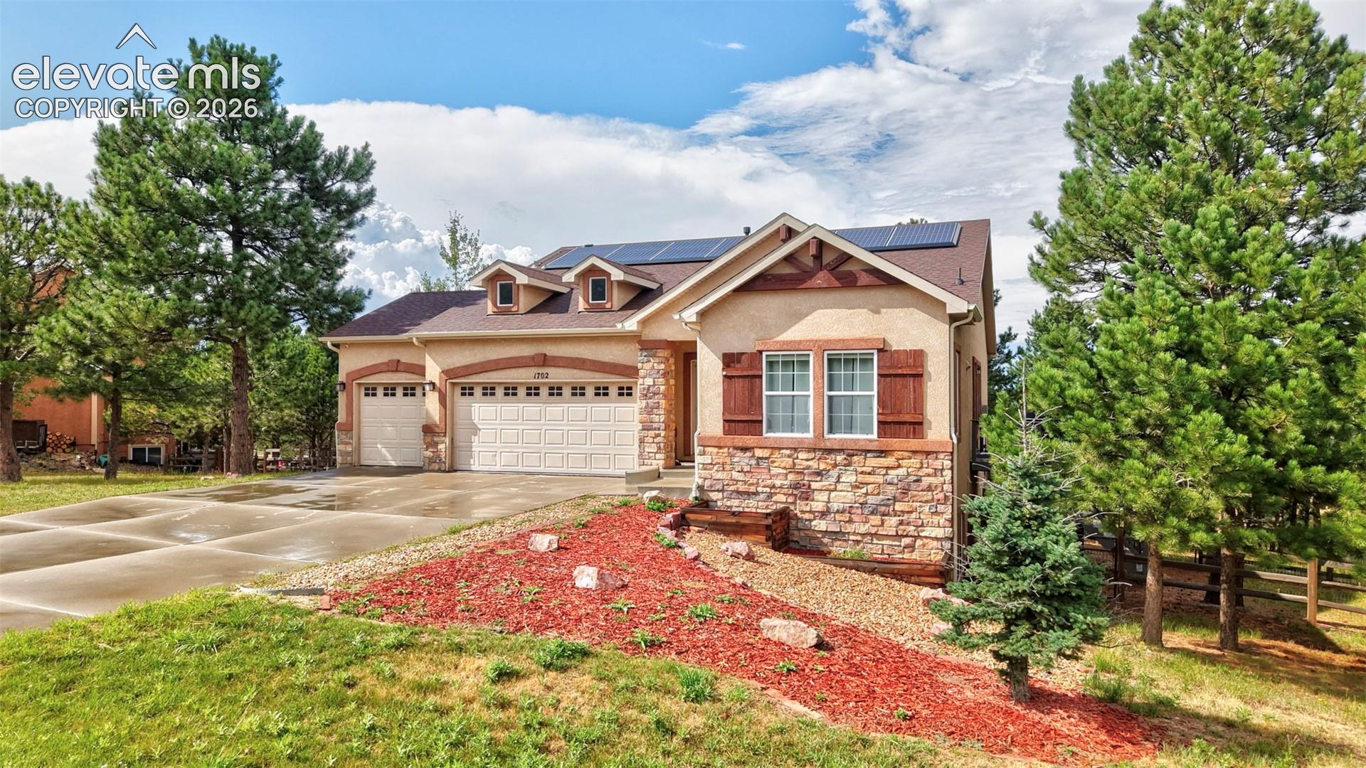 Listing photo 2 for 1702 Painter Drive