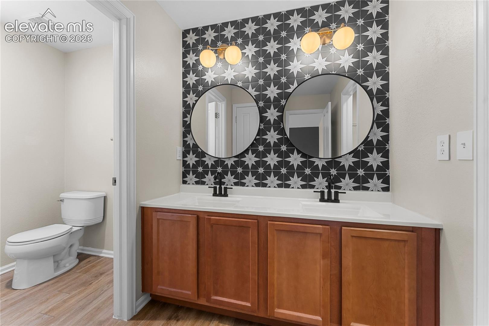 Listing photo 21 for 8140 Elk River View