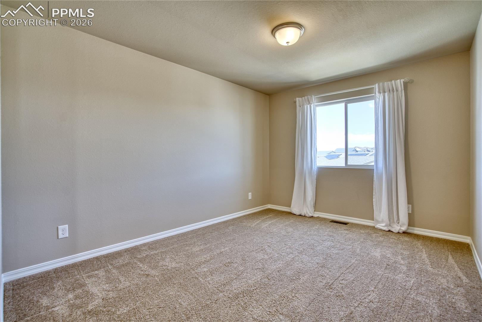 Listing photo 25 for 10104 Bluffstone Court
