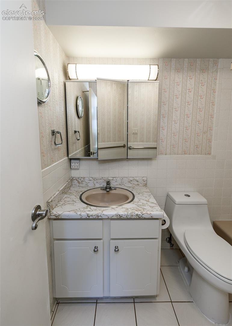 411 Lakewood Circle, photo 22