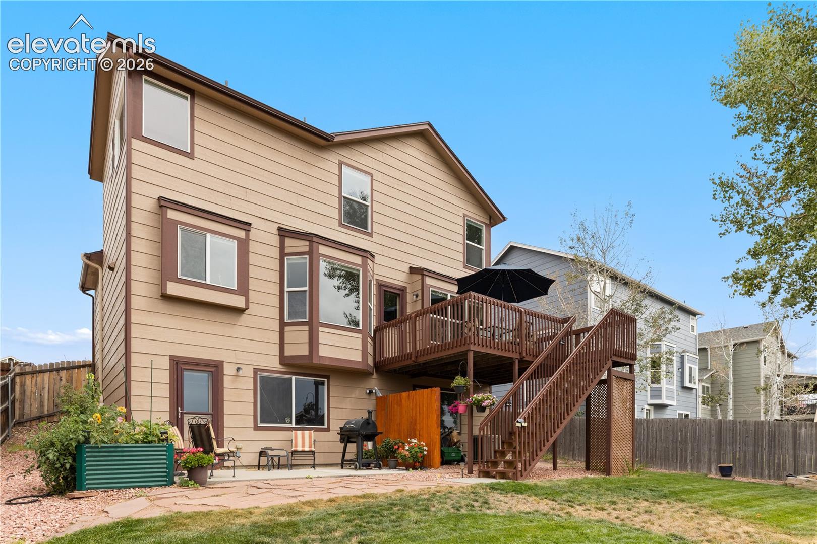 Listing photo 24 for 3916 Roan Drive