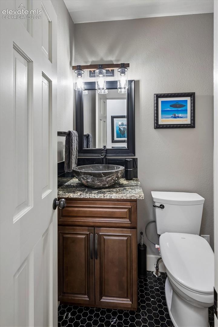 Listing photo 20 for 2464 W Wolfensberger Road