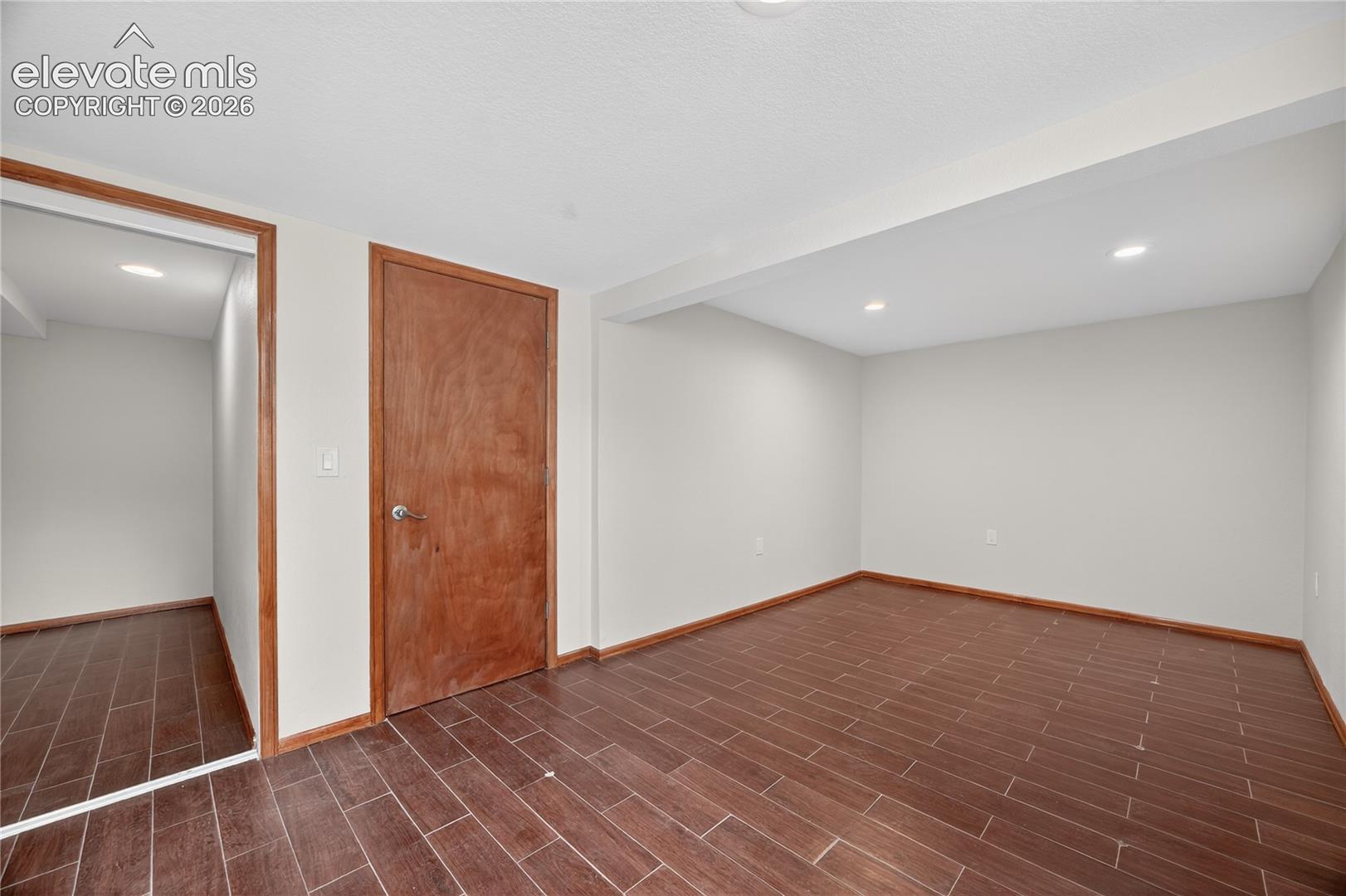 Listing photo 39 for 4180 S Monaco Parkway