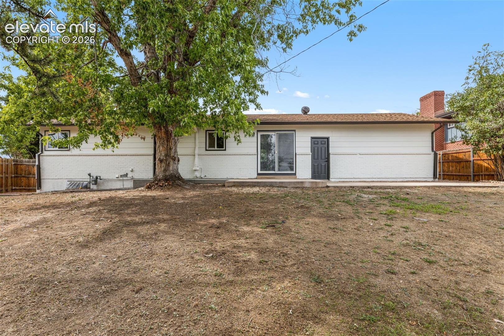 Listing photo 40 for 705 Pioneer Lane