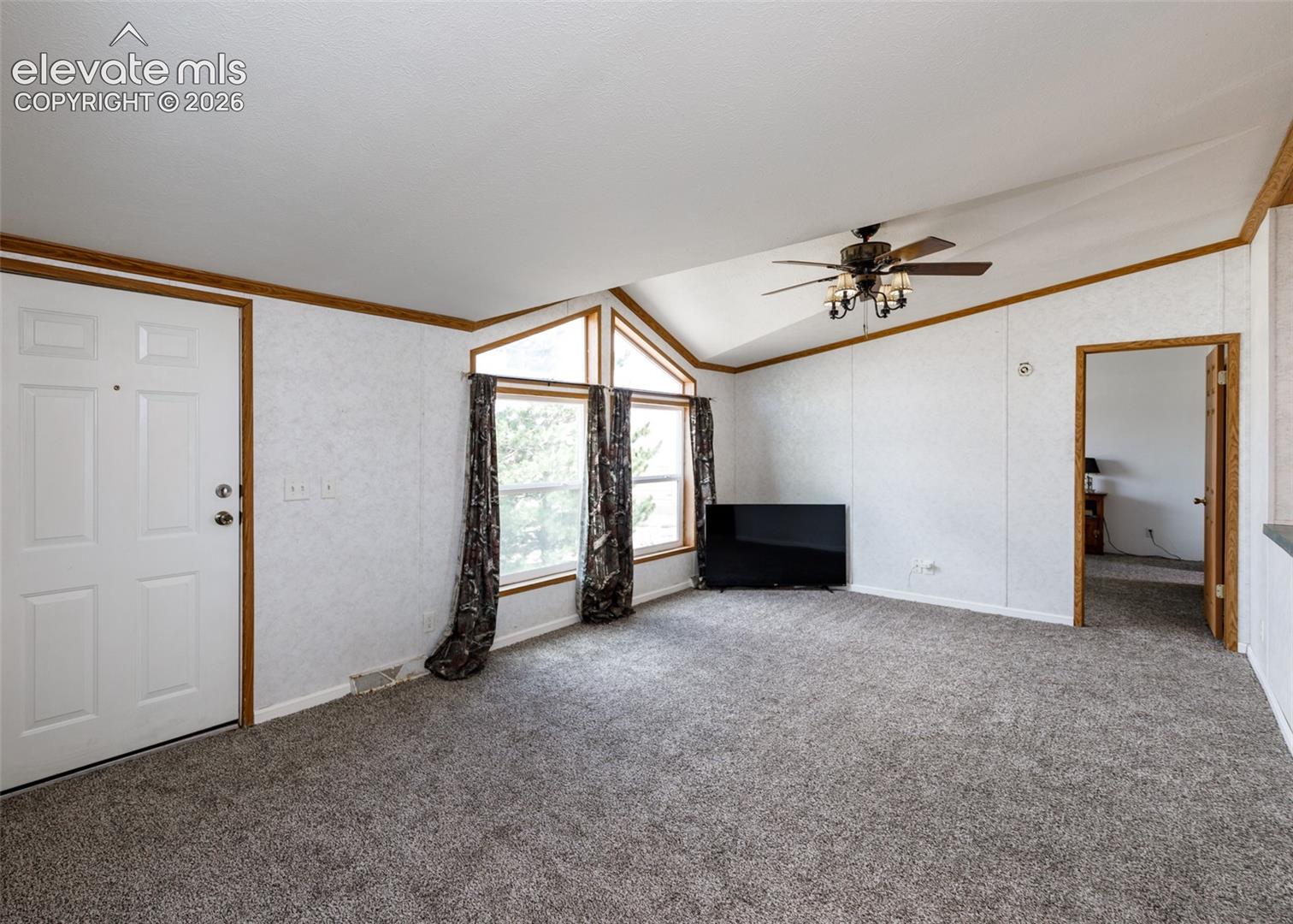 Listing photo 5 for 21430 La Piedra Point