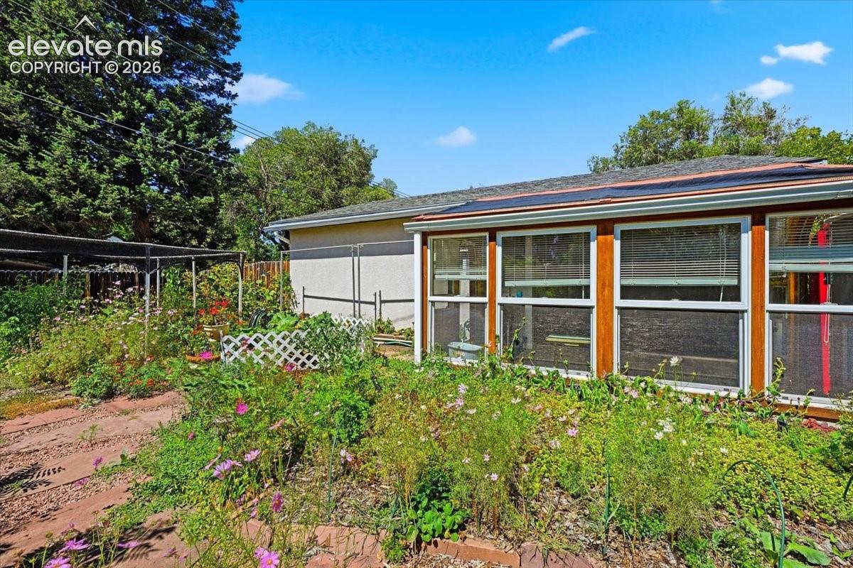 912 Sheridan Avenue, photo 41