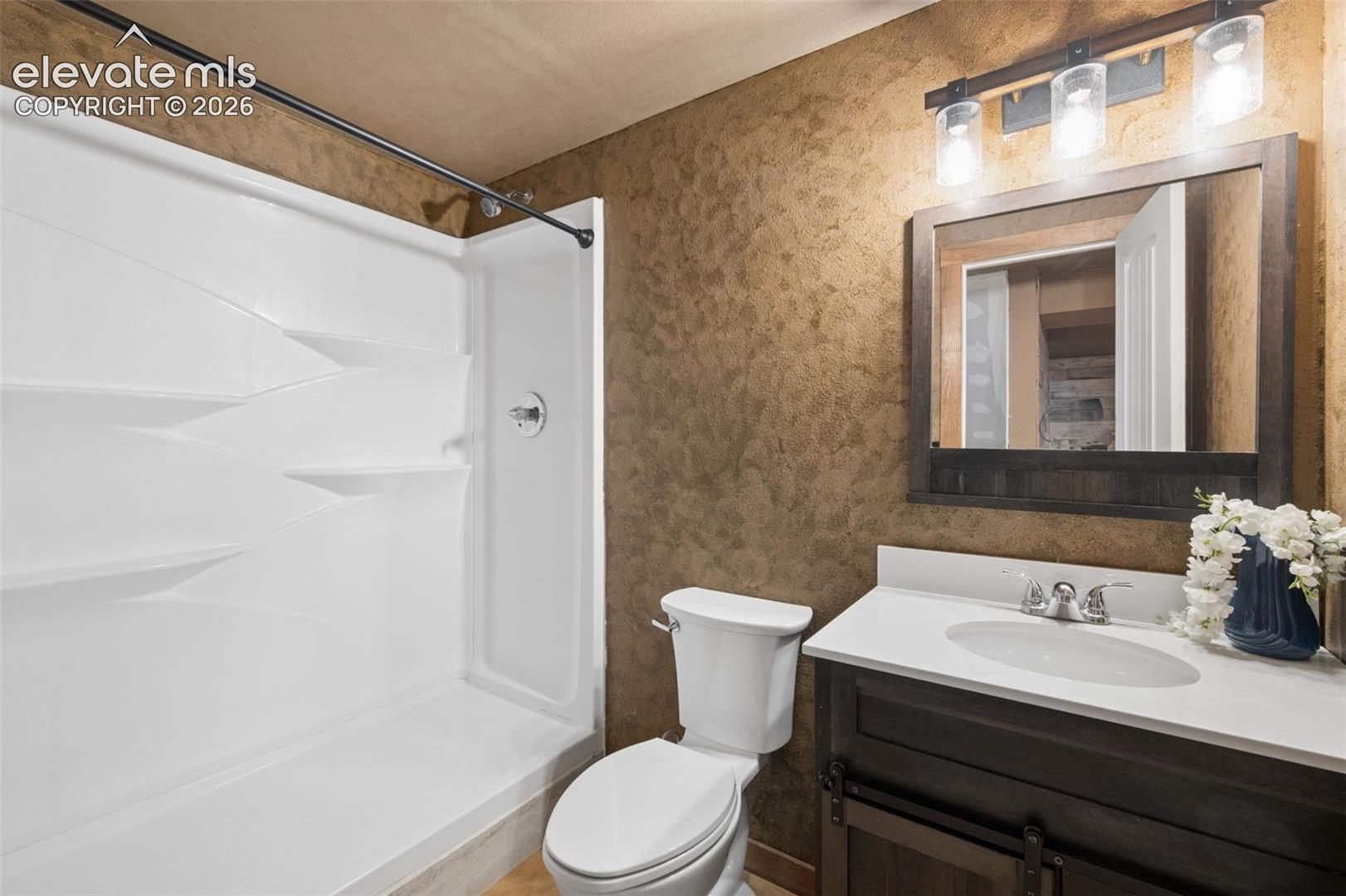 Listing photo 27 for 7589 Chenoa Court