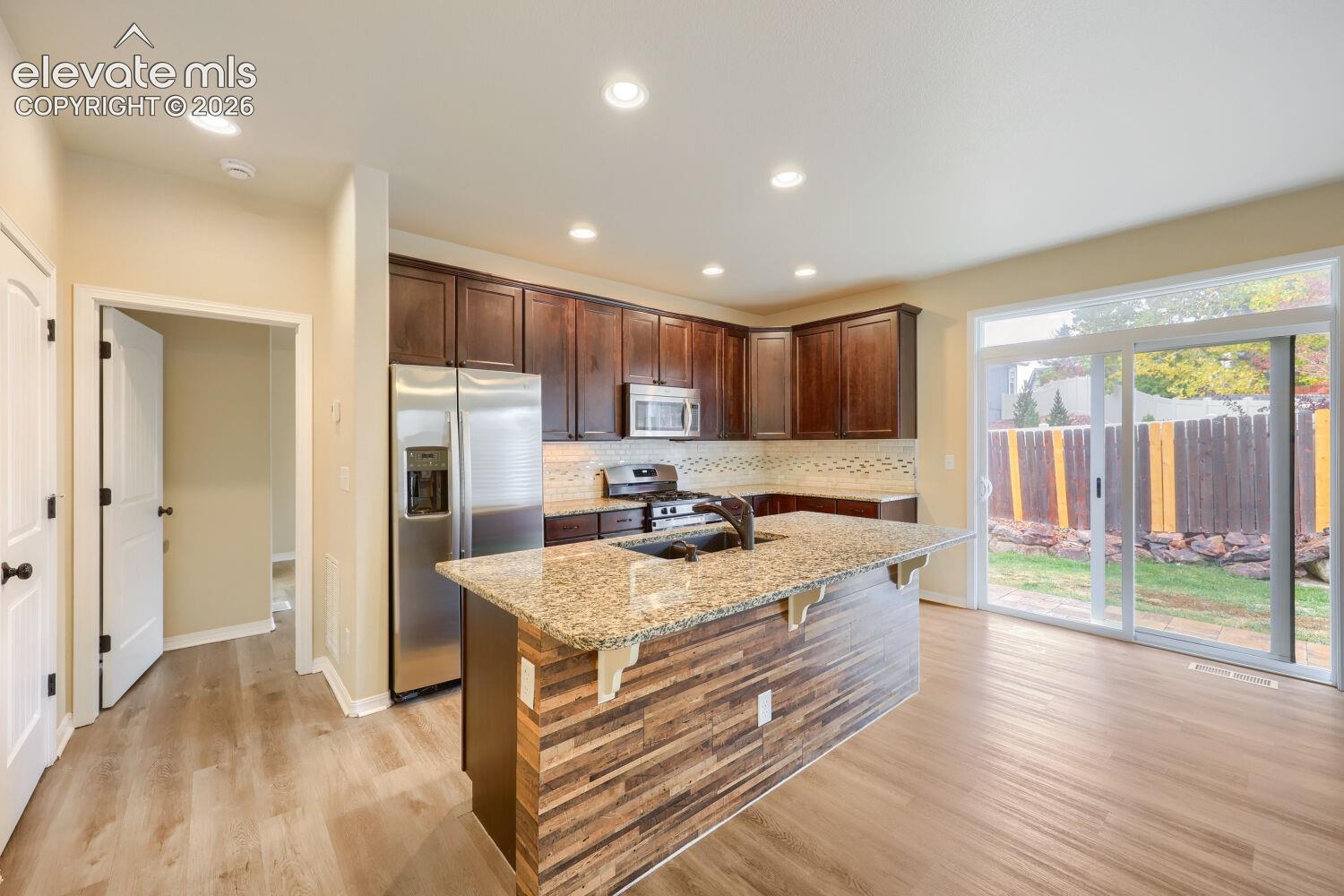 Listing photo 11 for 7917 Mount Huron Trail