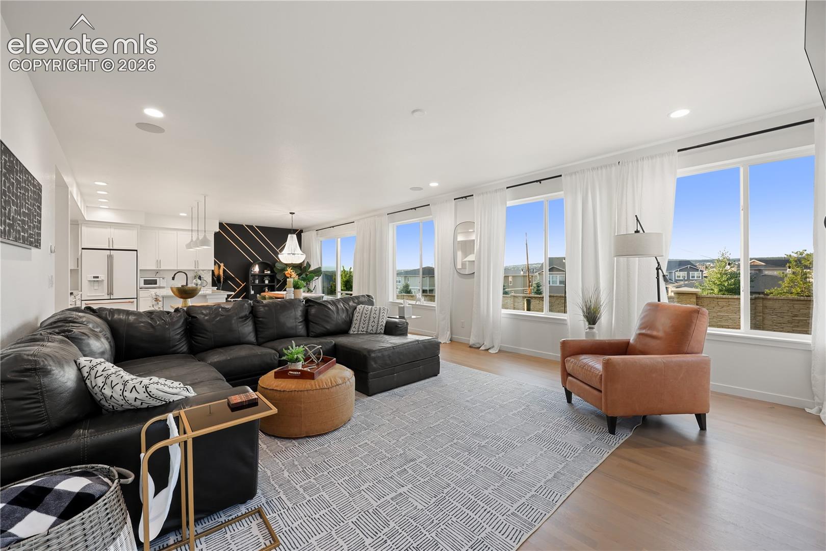 Listing photo 7 for 6538 Cumbre Vista Way
